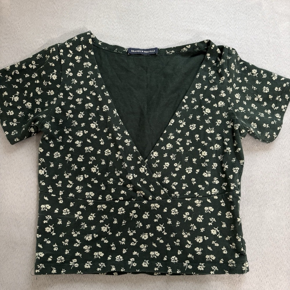 Brandy‎ Melville Womens Y2K Amara Floral Crop Top Sz S V Neck Ditsy Cottage Wrap - Picture 8 of 14